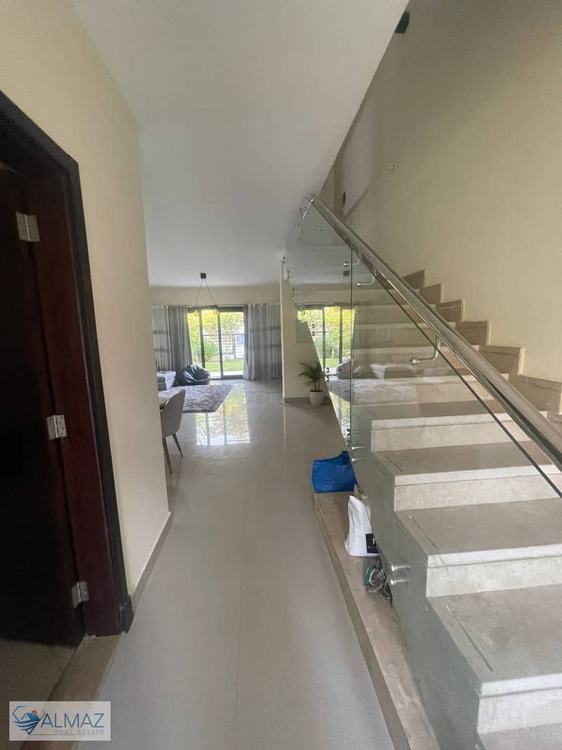 10 WhatsApp Image 2025-12-17 at 1.40. 39 PM. jpeg