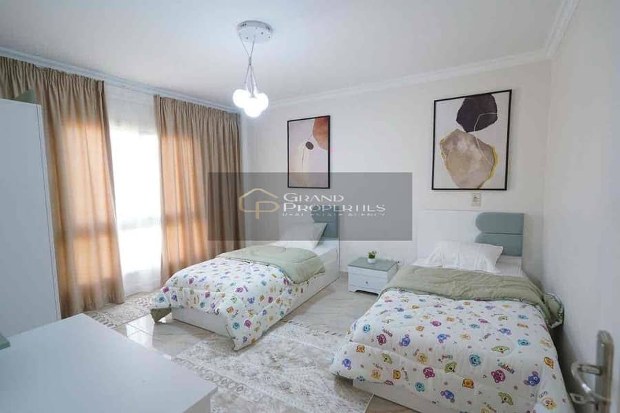 8 9f9c46b1-944c-4b6c-b3eb-c8f9af16ff71. jpg