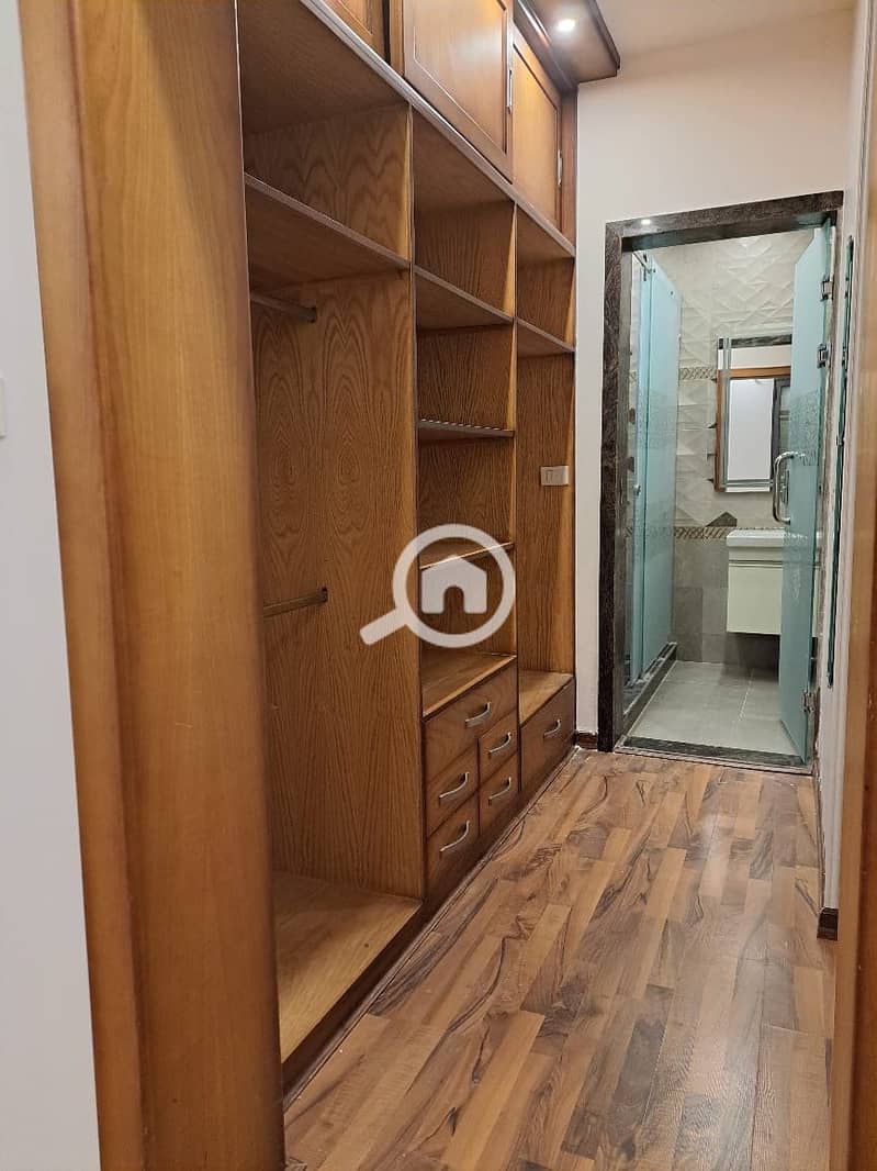 6 9d998f08-ef52-4ab5-aa44-fd597993db4b. jpeg