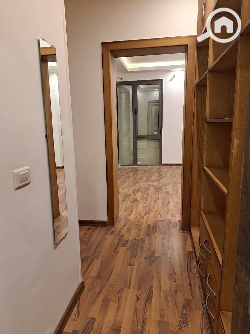 7 1bee731f-f962-4ed3-a265-86a0b89f7773. jpeg