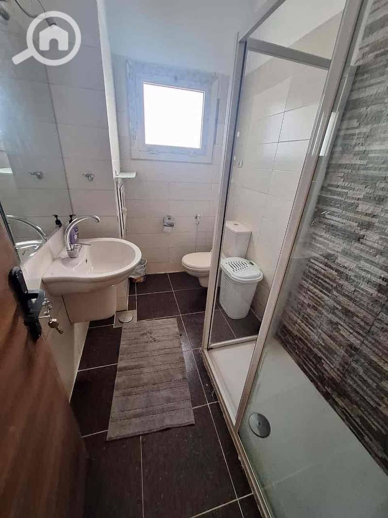 4 71999450-13ed-4d18-8998-8a3596b9aafe. jpg