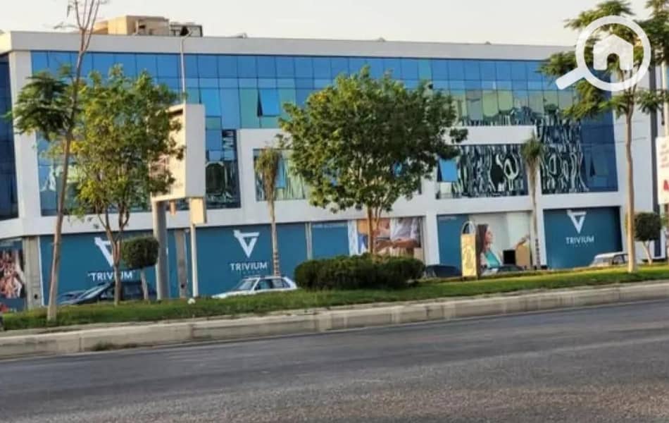 7 8353523-3b438o. jpg