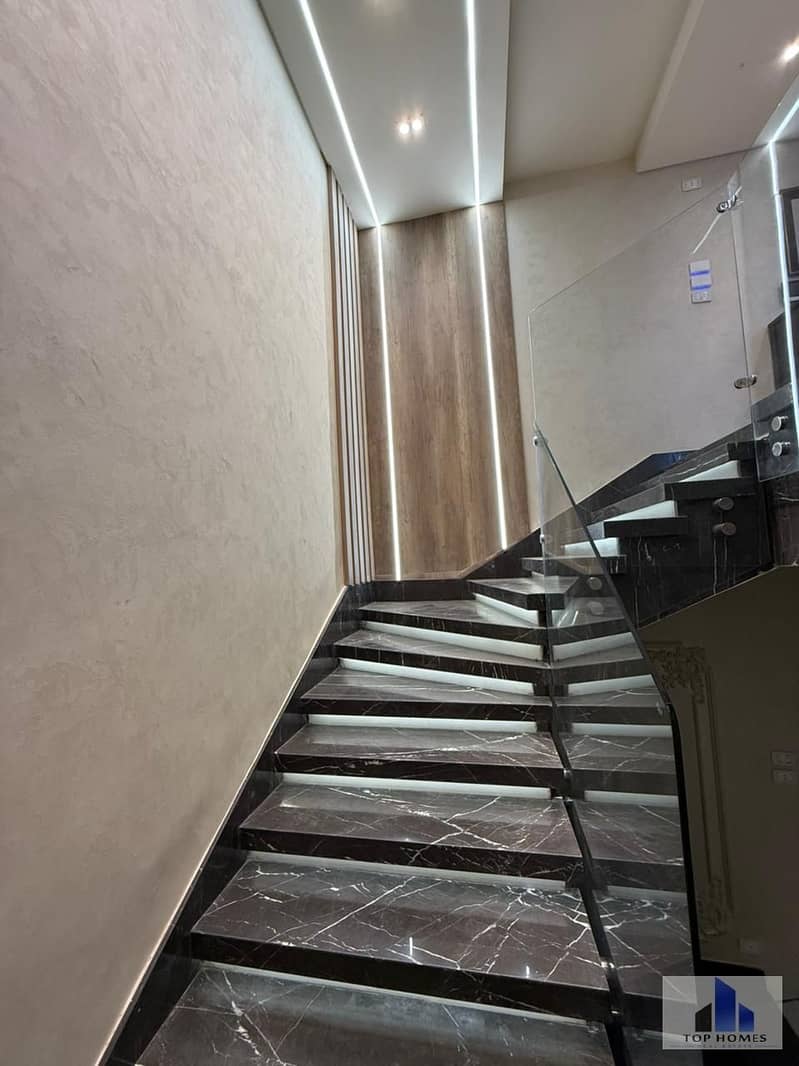 6 WhatsApp Image 2025-12-08 at 2.54. 46 PM (1). jpeg