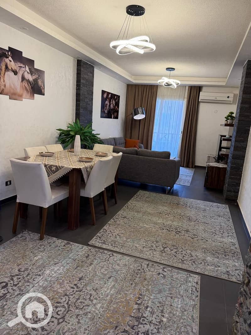 3 ae7d73c5-2b35-494e-b6d6-439bcb890d4c. jpeg