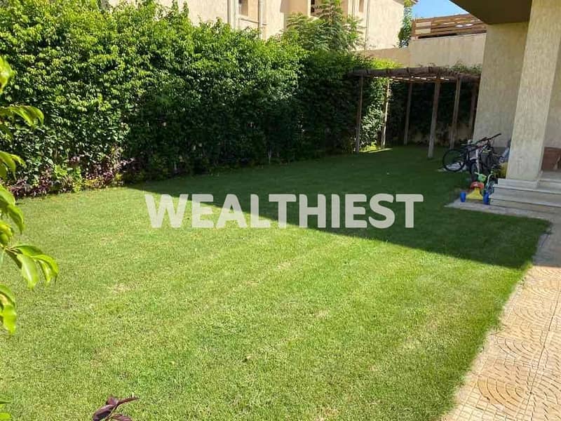 3 2ef2680a-b695-4f6d-80f7-09f6d216a9b8. jpg