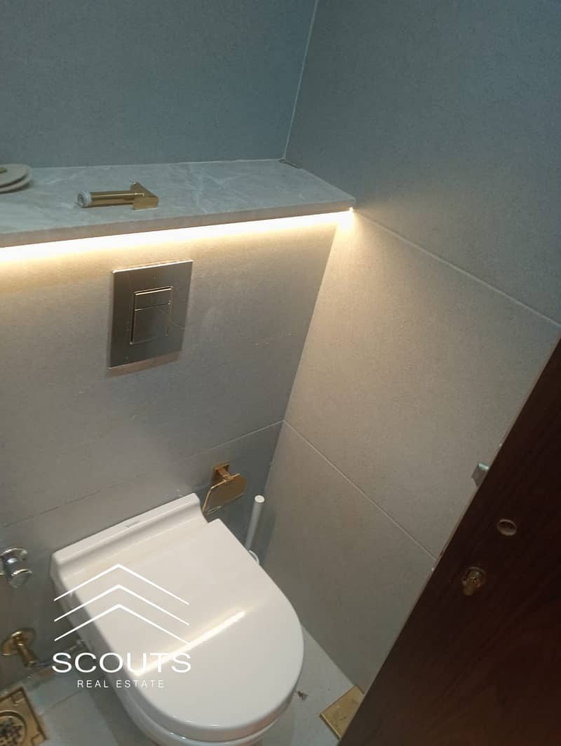 23 60bda5d8-a0b7-4117-a2b0-2b02cdd94fb4. jpeg