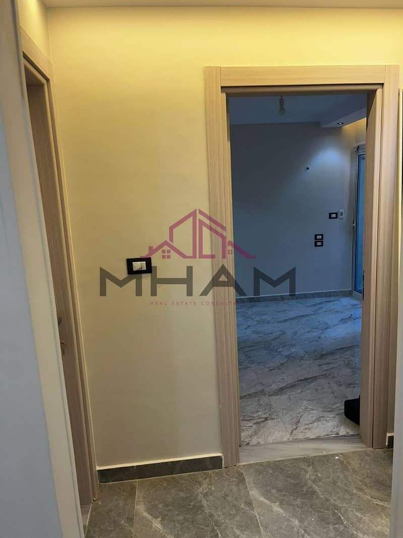 10 photo_5911393670127094864_y. jpg