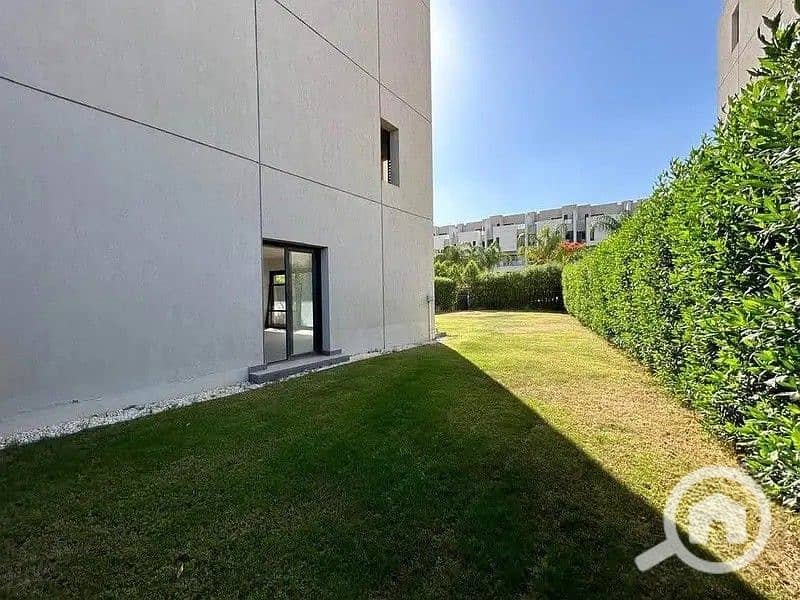 11 30776391-800x600. jpg