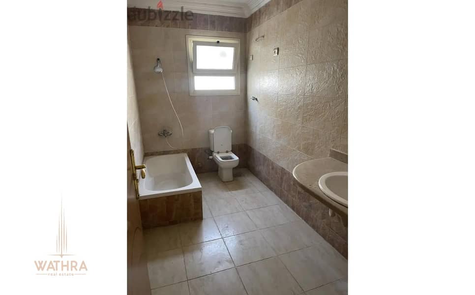 12 159603307-800x600. jpg