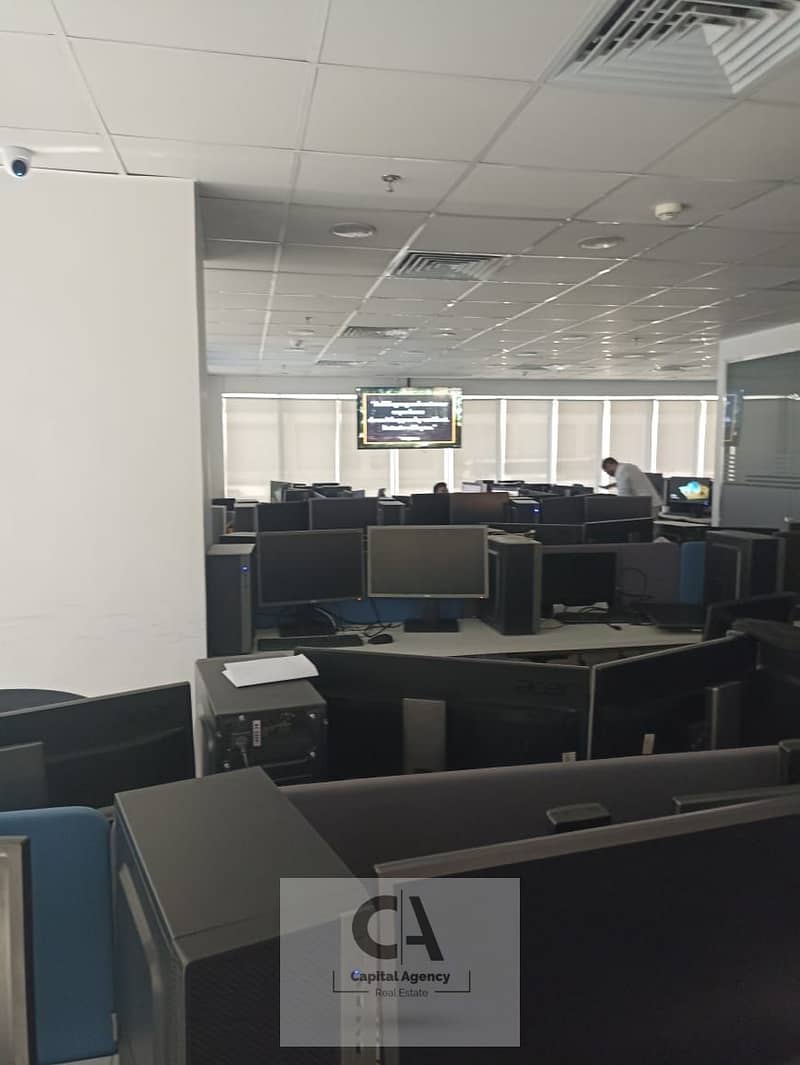 2 722a3b70-65c4-4ce5-a4b2-4290e704cb3d. jpg