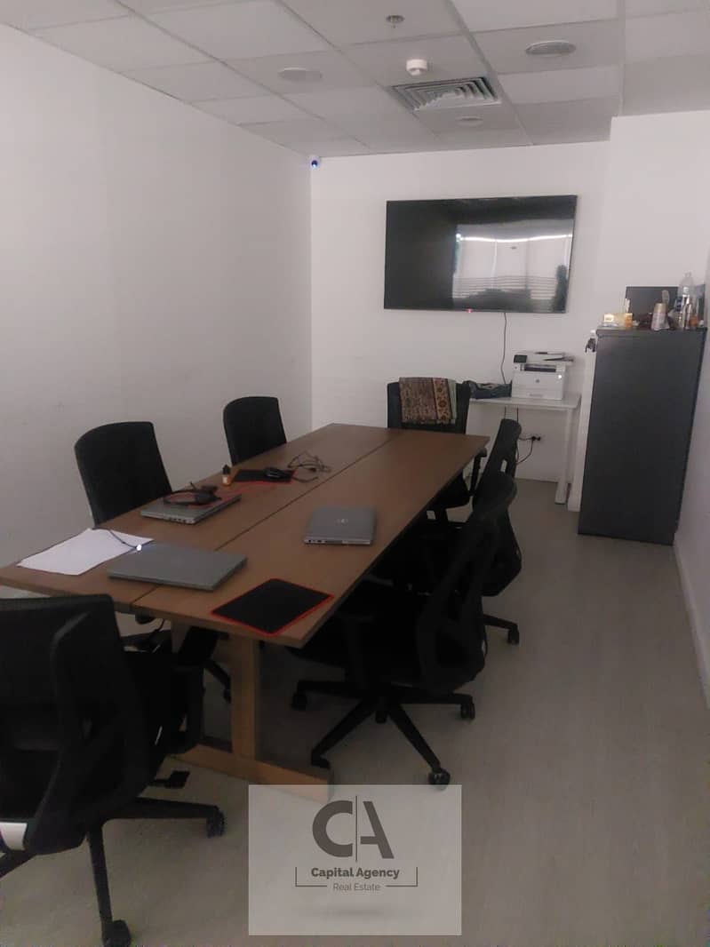 3 e69889d0-a3ba-4c1b-9719-298082596838. jpg