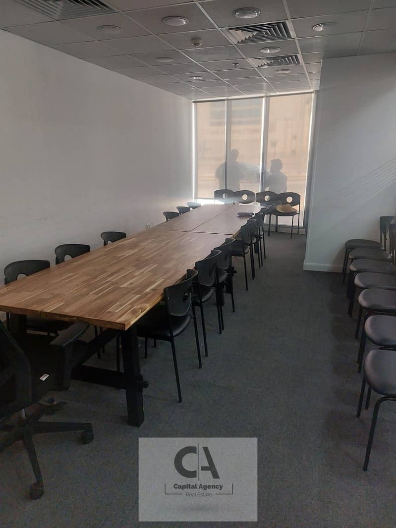 4 e39e8224-eafd-44e5-8026-4f4b60fe38f2. jpg