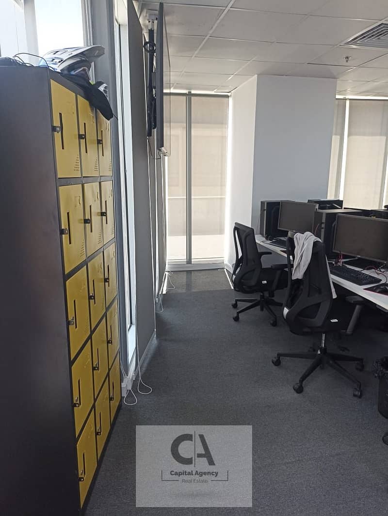 7 e92cf9a6-1d3f-4934-84d6-fda10df5d7b6. jpg