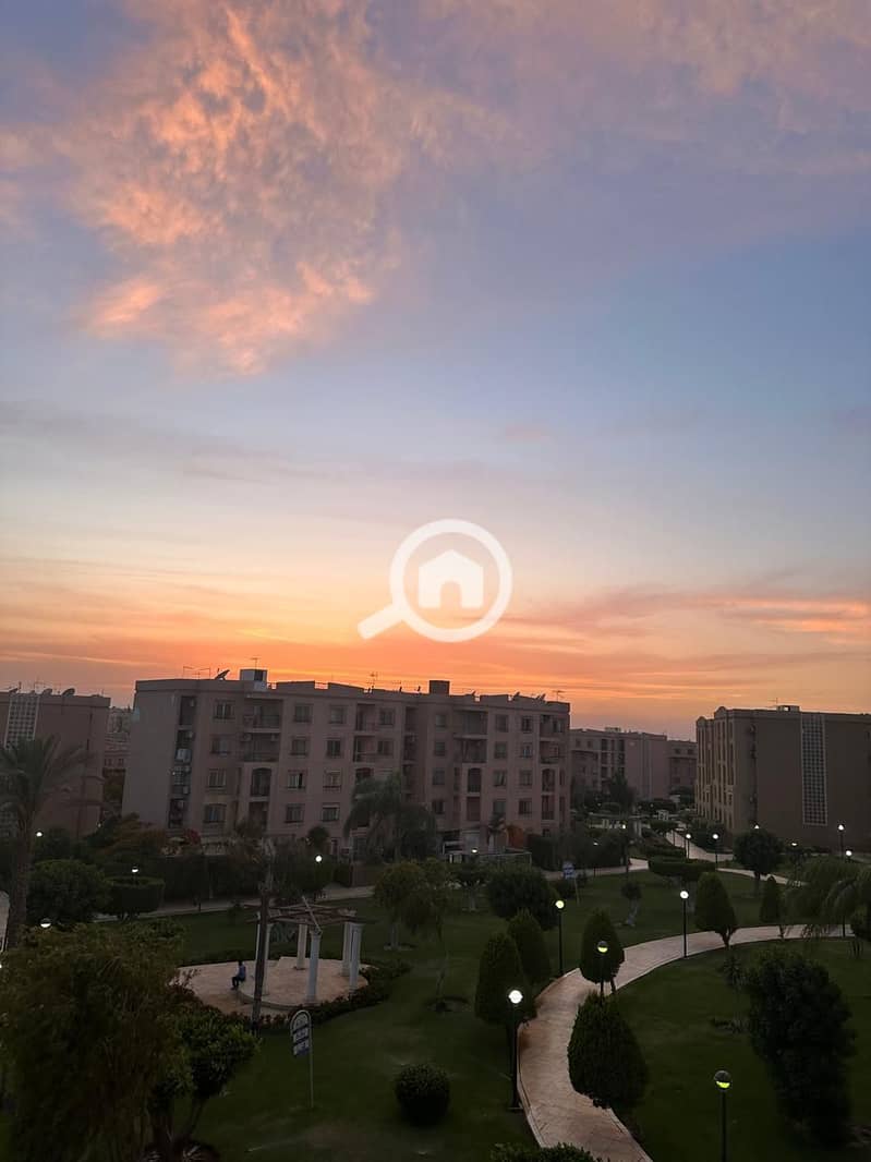 10 bacc1159-4070-42e2-bed0-572252872453. jpeg