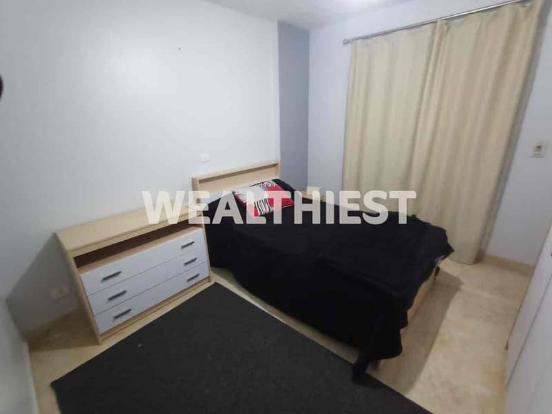 7 4f68b137-555d-48f7-b7a5-bbd5768d16ca. jpg