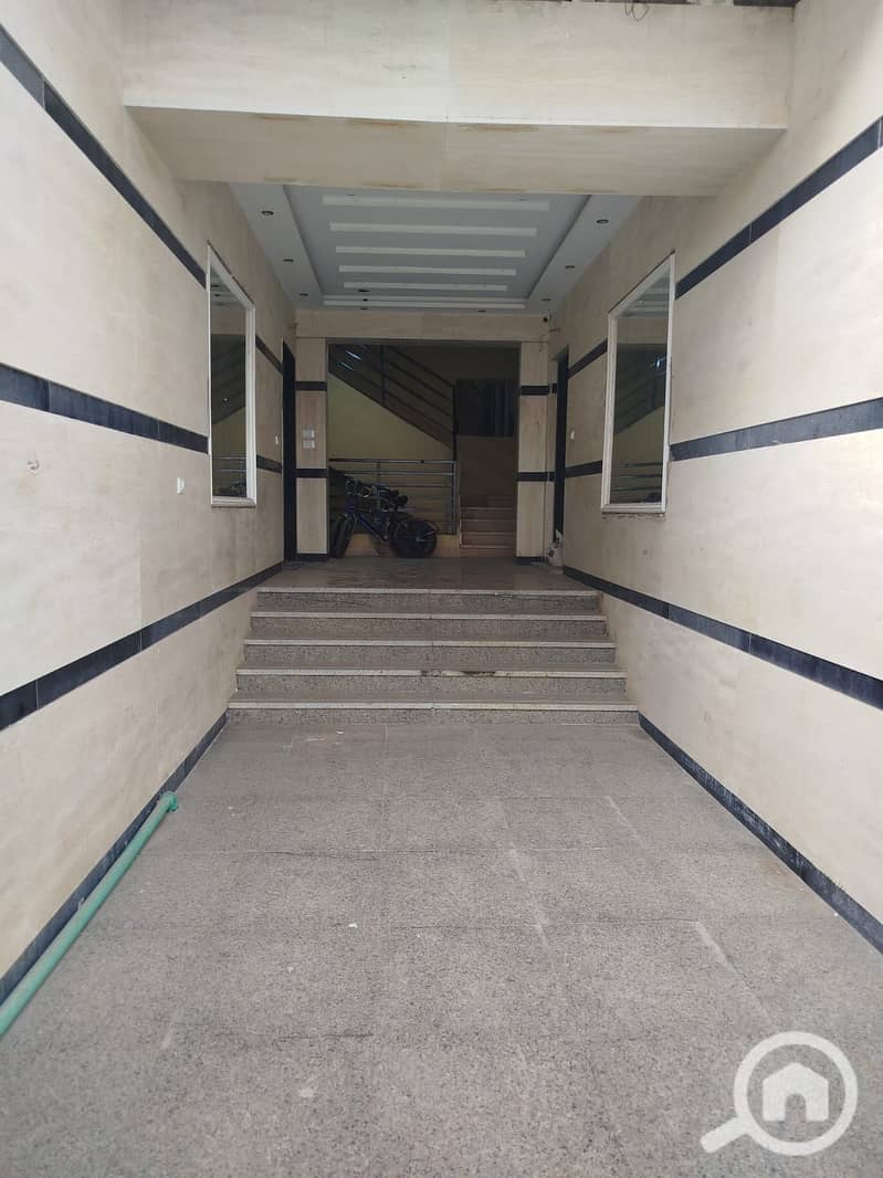 10 1a63ad4f-32b9-4ed5-8079-e776bf4a279c. jpg