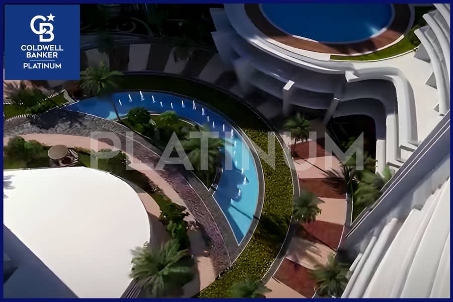 13 WhatsApp Video 2025-12-13 at 6.03. 20 PM. mp4.00_02_26_08. Still050. JPG