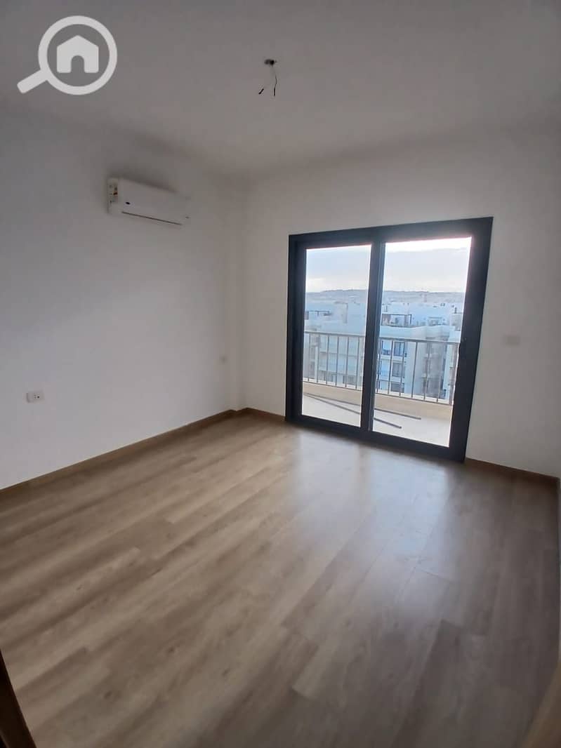 3 WhatsApp Image 2025-12-08 at 18.25. 41 (3). jpeg