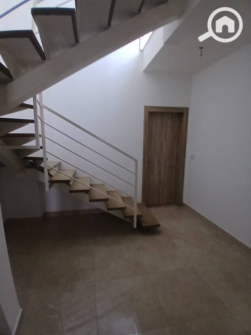 5 WhatsApp Image 2025-12-08 at 18.25. 42 (2). jpeg