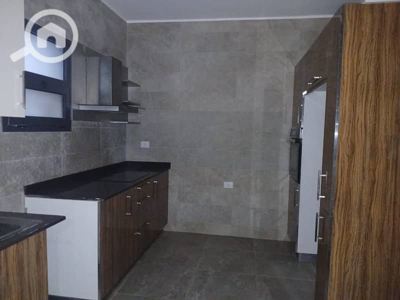 6 WhatsApp Image 2025-12-08 at 18.25. 41 (1). jpeg