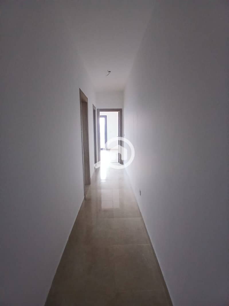 21 WhatsApp Image 2025-12-08 at 18.25. 45. jpeg