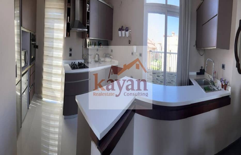 9 b85d8678-d16c-41f5-869e-9d1bcc80eaef. jpg