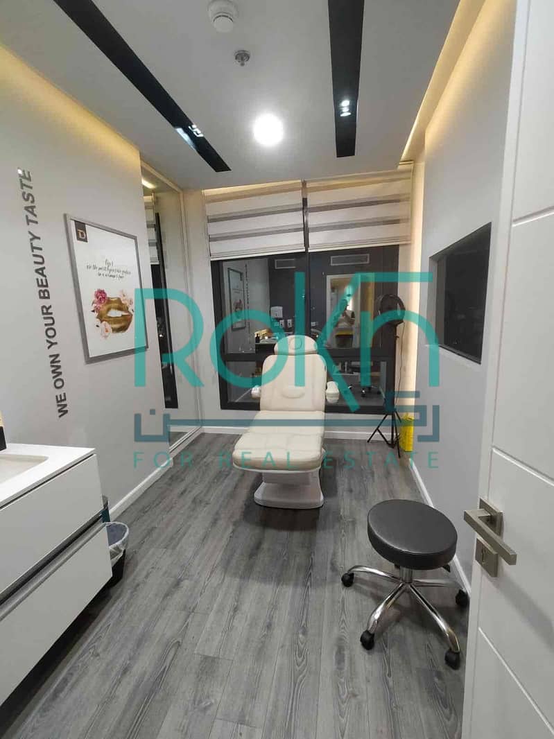 5 df721e59-cb7c-40c1-b283-ffc78b5a56b3. jpg