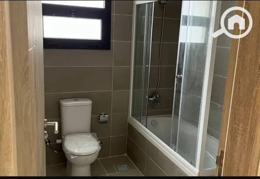 12 1d3ac1c9-41e6-44bd-841d-5800b2759ca7. jpeg