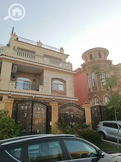 10 Bedroom Twin House for Sale in Sheikh Zayed, Giza - a2f622ac-814e-4766-b053-0b618868eb0e. jpg