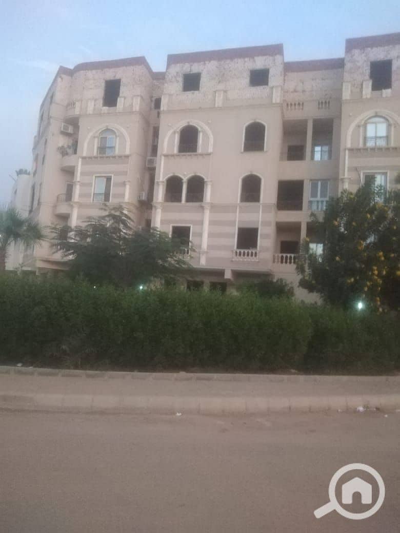 10 22 السادسة. jpg