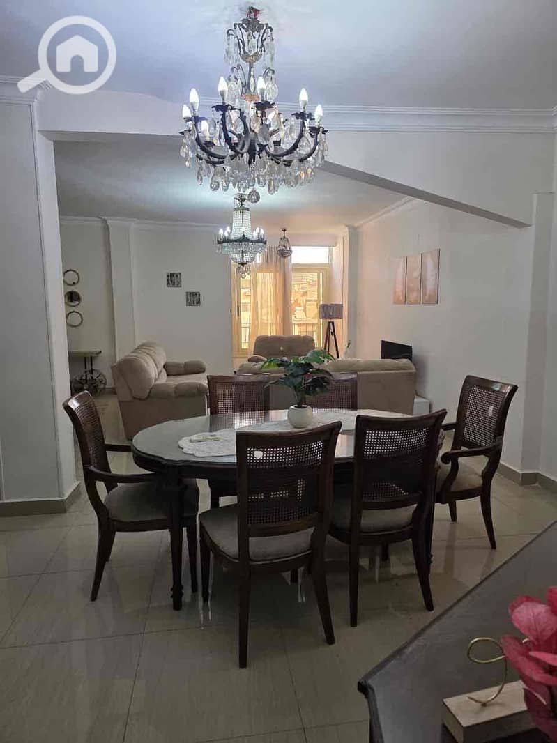 5 8fa1952d-1947-406f-a844-5c94f268acf7. jpg