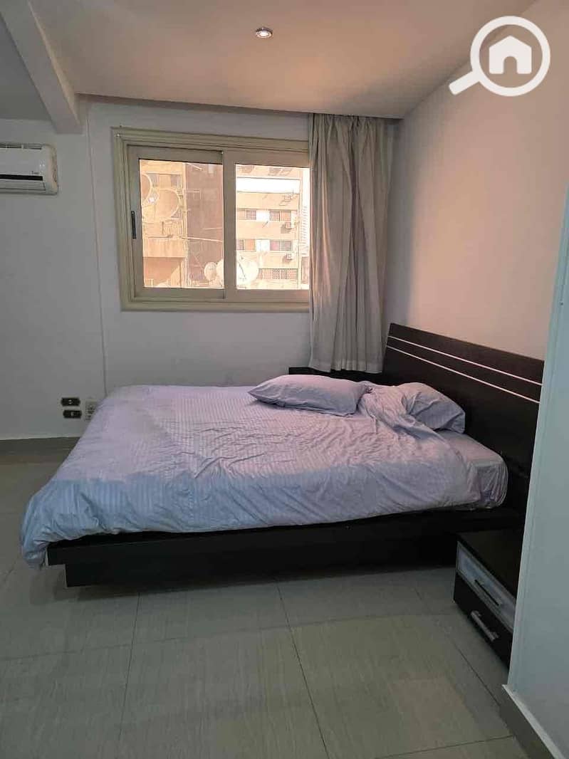 10 4c578380-4db6-45e6-b4c1-6ced43743b2f. jpg