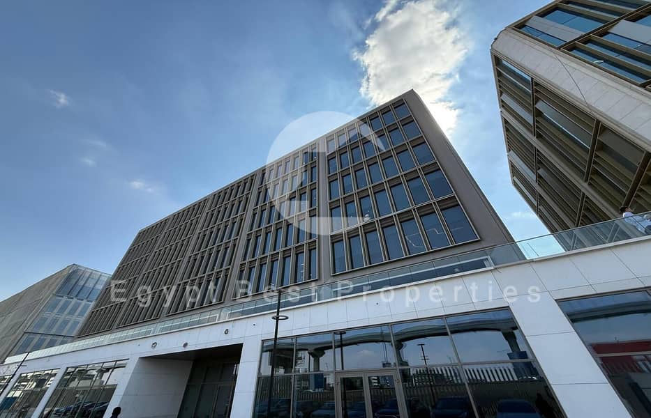 5 WhatsApp Image 2025-10-21 at 4.42. 04 PM. jpeg