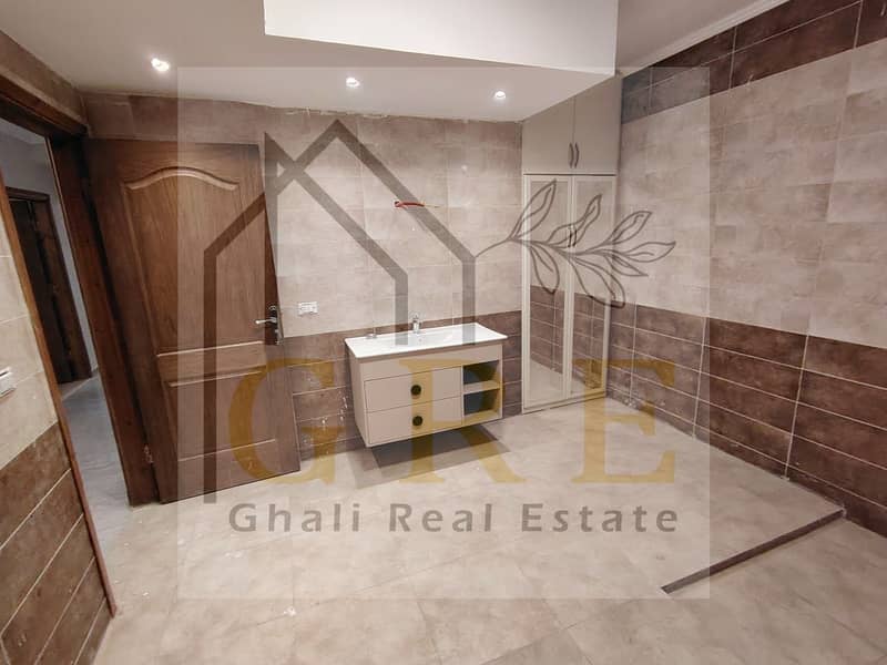 8 53872585-3f15-47a6-8efb-80222fabf106. jpg