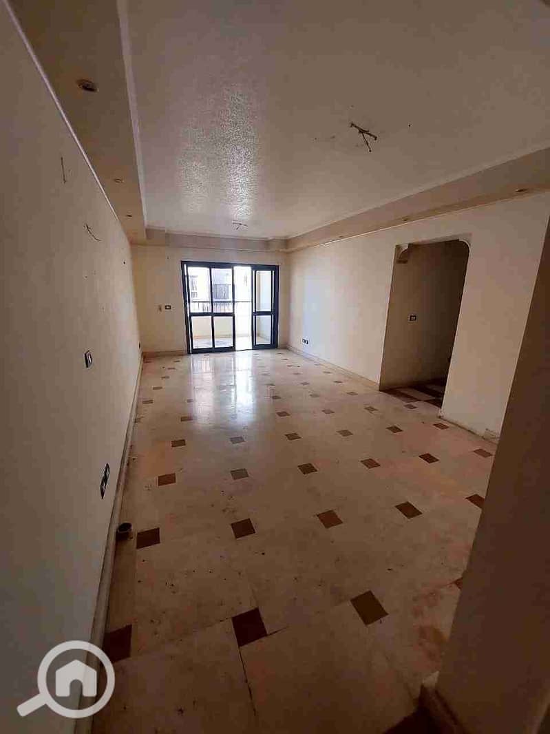 1000108821. jpg 1000108821. jpg