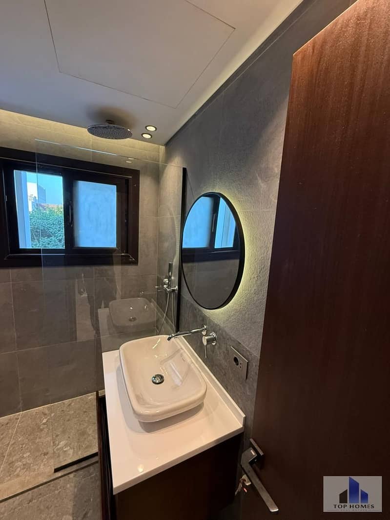 16 WhatsApp Image 2025-11-25 at 6.40. 45 PM. jpeg