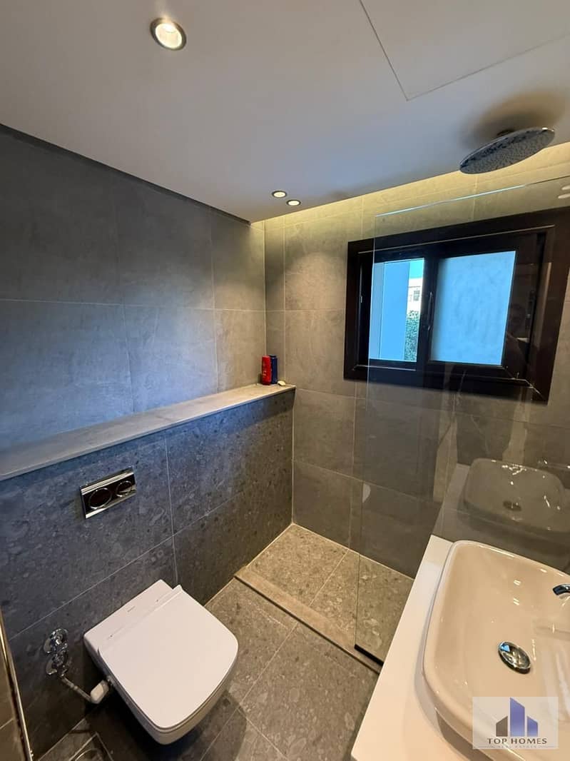 20 WhatsApp Image 2025-11-25 at 6.40. 47 PM. jpeg