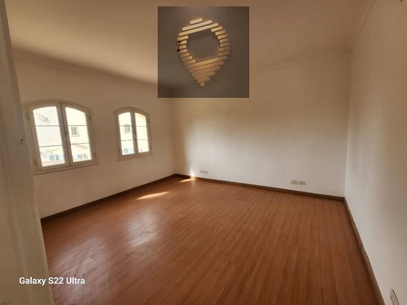 4 WhatsApp Image 2025-11-22 at 11.42. 51_49a82c7d. jpg