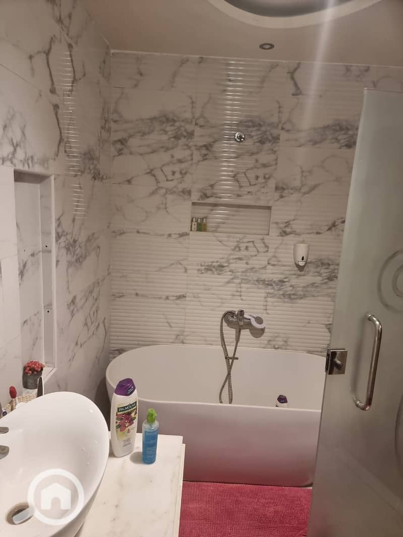 11 31a3cf5b-91d6-4676-a0a7-927ff03160ab. jpeg