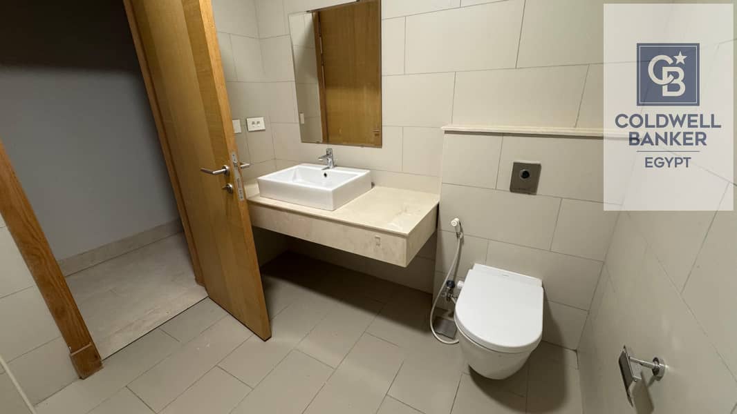 5 WhatsApp Image 2025-11-02 at 16.14. 53_96148f3a. jpg