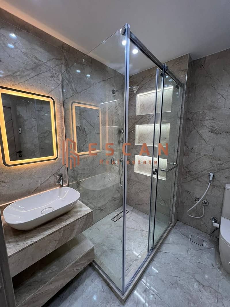 4 3f9afd14-1af9-45ae-9f1c-ee8655917cac. jpeg