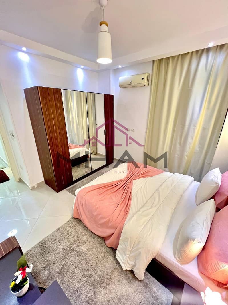 6 photo_5911083710927277225_y. jpg