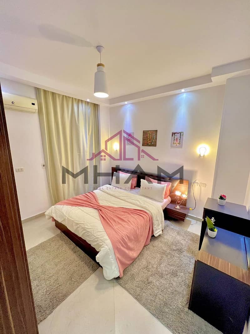 8 photo_5911083710927277227_y. jpg