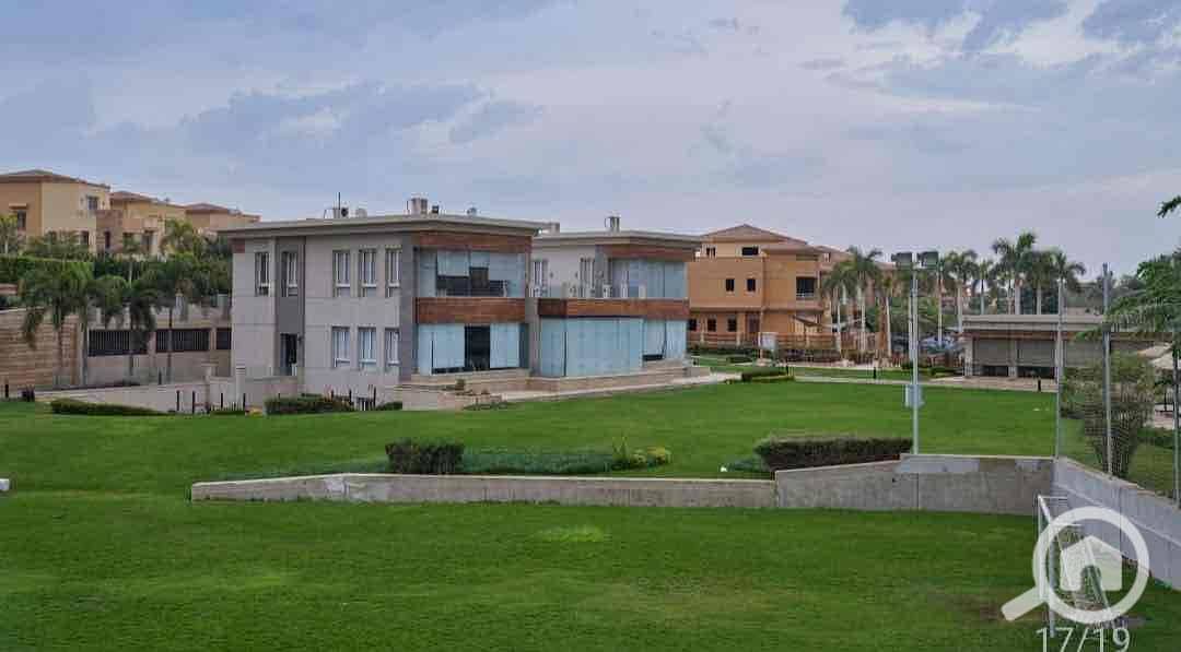 9 330a4a54-2923-455d-b634-e304158db7c2. jpg