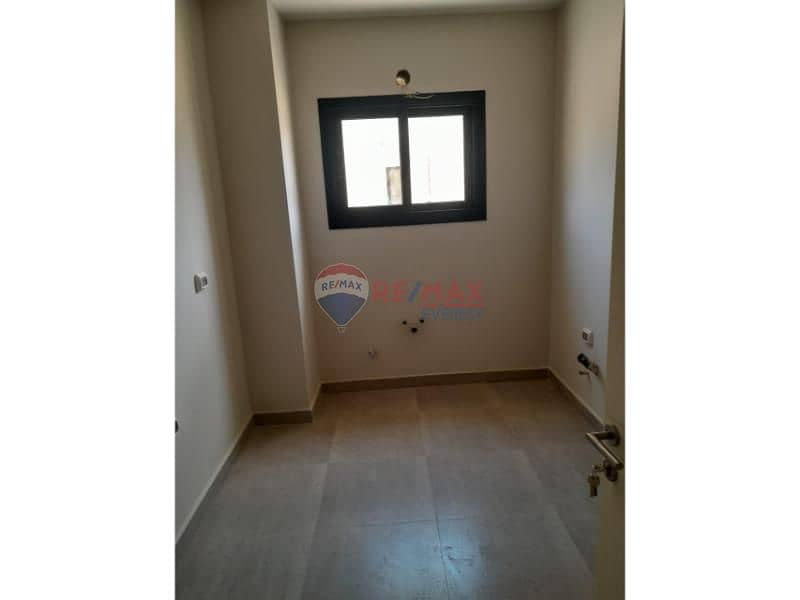 7 WhatsApp Image 2025-12-16 at 12.39. 31 PM (2). jpg