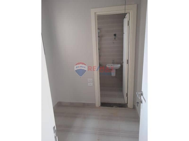 9 WhatsApp Image 2025-12-16 at 12.39. 31 PM (4). jpg