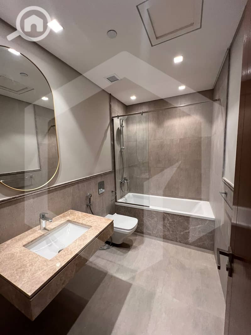 18 Aeon Towers 18. jpg