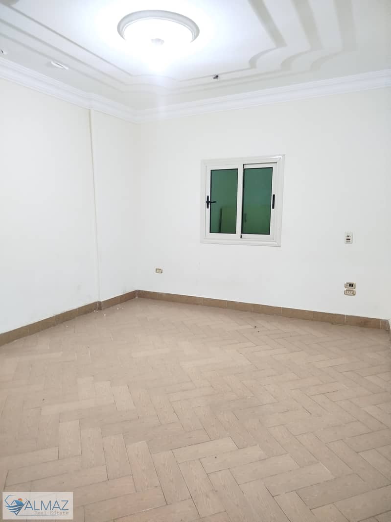 5 WhatsApp Image 2025-12-17 at 1.49. 13 PM. jpeg