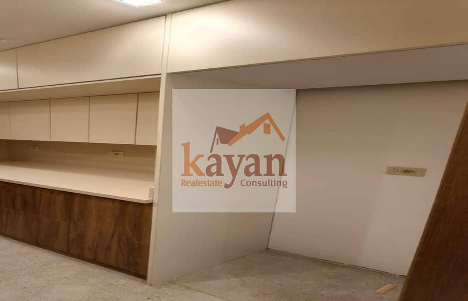 5 c88d775c-33b5-41c4-b312-3d1dae32e56b. jpg