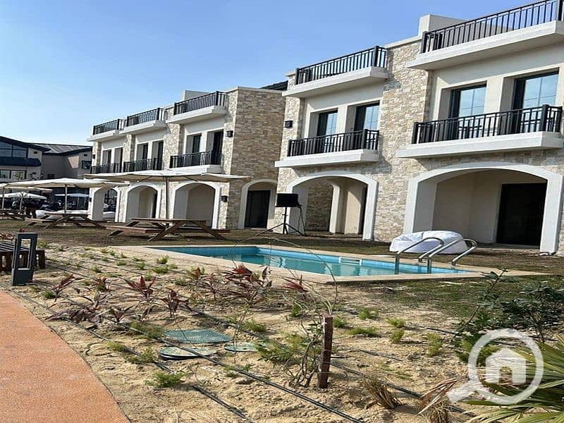 8 cc4d41e9-7544-4637-a37b-6c06b4491b55. jpg